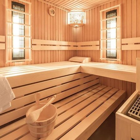 Luxus Meerblick Strand & Sauna & Garten & Heimkino غلوفي المظهر الخارجي الصورة