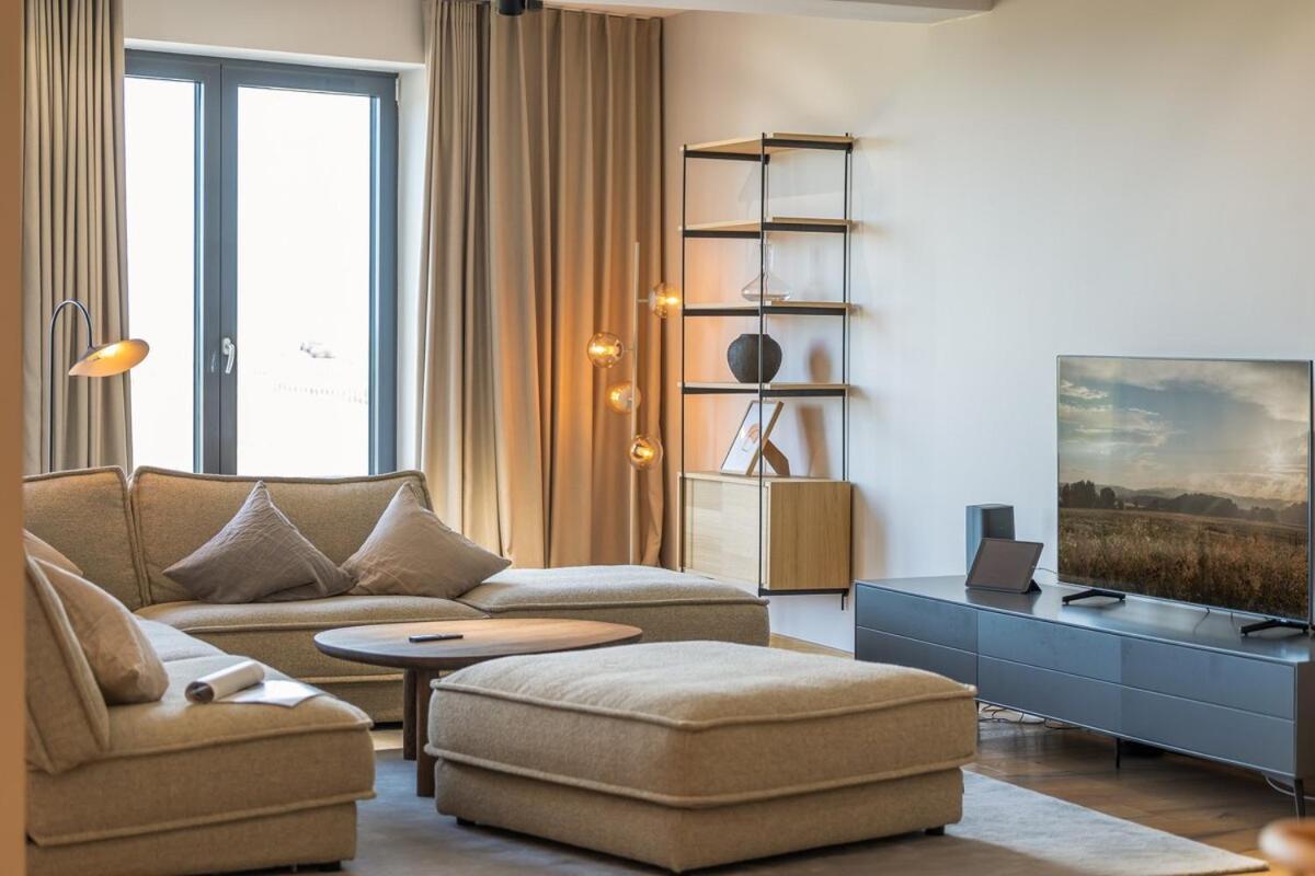 Luxus Meerblick Strand & Sauna & Garten & Heimkino غلوفي المظهر الخارجي الصورة